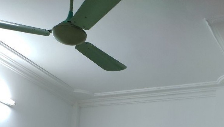Cho Thuê nhà ngõ Ngọc Hà, Ba Đình DT 41m - 3,5T- 3PN- 3wc - Giá 10tr  ưu tiên Hộ gđ ở, (nhóm)